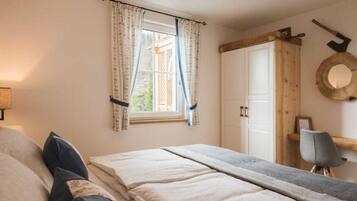 2 bedrooms, individually furnished, iron/ironing board