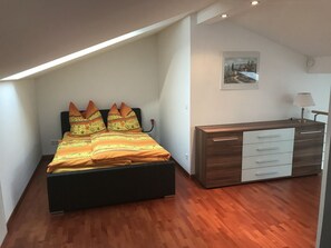 Ferienhaus | 2 Schlafzimmer, individuell eingerichtet, Bügeleisen/Bügelbrett