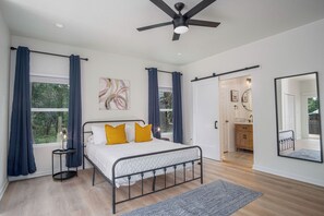 House (4 Bedrooms) | 4 bedrooms, laptop workspace, iron/ironing board, bed sheets - Vibrant 4br/3ba Oasis Near Happy Downtown! (San Antonio)