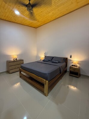 3 bedrooms, WiFi, bed sheets - Cabin by the sea with satellite internet in Rincón del mar (Sucre Colombia) (Rincón del Mar)