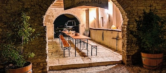 BORGO PARADISO - STELLA Charming 2-bedroom Apt in 15 acre parkland Pet friendly