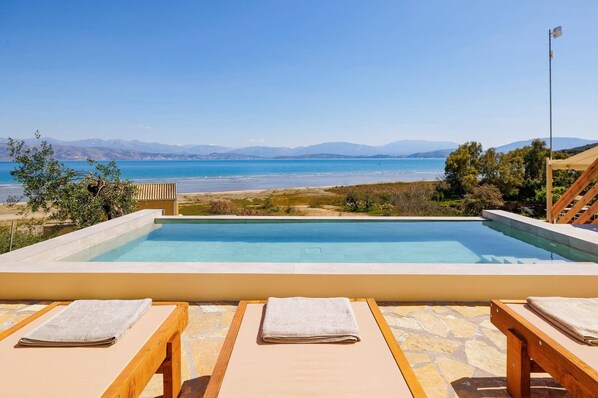 Pool - Villa Dimakos by Villa Plus (Apraos)