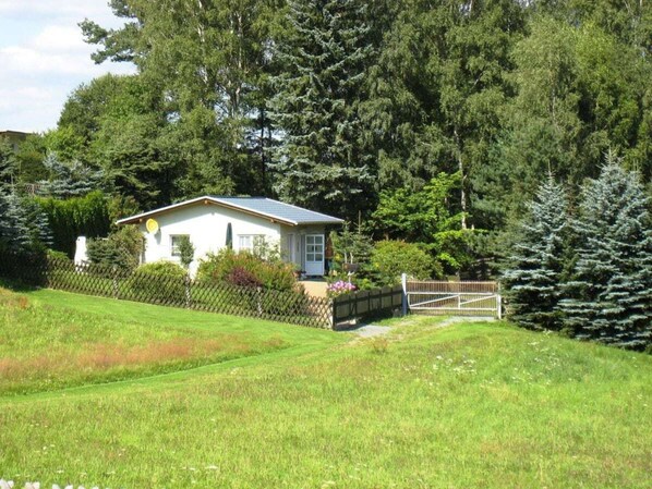 House | Exterior - Holiday Home With 1 Bedroom (Bad Elster)