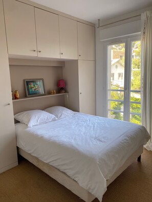 2 camere, ferro/asse da stiro, Wi-Fi, lenzuola