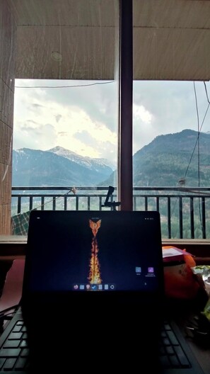 Rooftop terrace - Bodh Niwas - Unit of Nest Community (Manali)