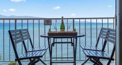 Remodeled 1 bedroom coastal stunner, AC, ocean & island views, resort amenities