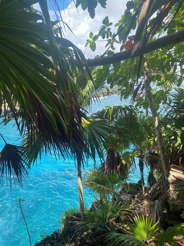 Charming 3 bedroom cottage with WiFi, AC in marvelous Boston Bay, blackrockvilla