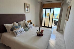 2 bedrooms, iron/ironing board, travel cot, free WiFi