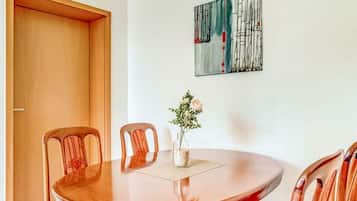 Villa | Dining