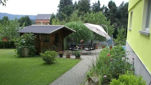 House | Outdoor dining - Apartment With Garden in Sebnitz (Sebnitz)