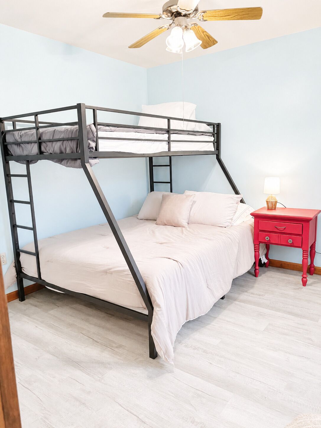 2 chambres, accès au Wi-Fi (inclus), literie fournie