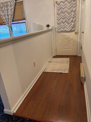 Interior - Charming, pet-friendly 2-bedroom house with WiFi, AC in delightful Lewistown (Lewistown)