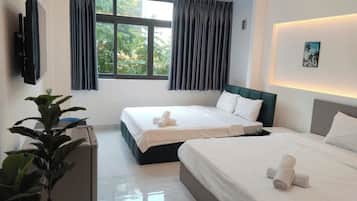 Deluxe Double or Twin Room, City View | In-room safe, desk, blackout curtains, iron/ironing board