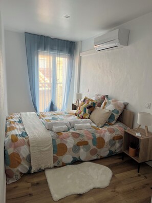 2 bedrooms, iron/ironing board, travel crib, free WiFi