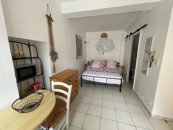 1 dormitorio, wifi, ropa de cama