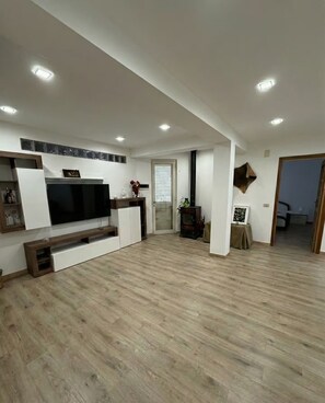 Interior - Southern Cross – Nature and Sea in Sicily, ideal for families and groups (Sicilia)