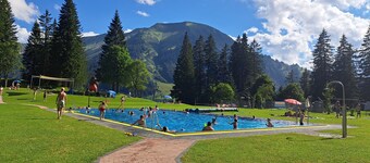 Chalet zur Rose - Holiday apartment "Nelke" 4-room 2-8 persons (95m2)