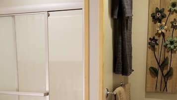 Towels, soap, toilet paper