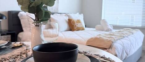 1 bedroom, desk, iron/ironing board, WiFi