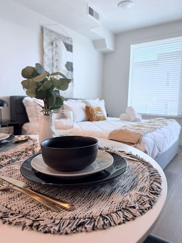 1 chambre, bureau, fer et planche à repasser, Wi-Fi