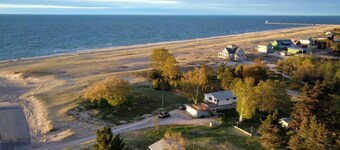 Agate Beach House - waterfront in Grand Marais