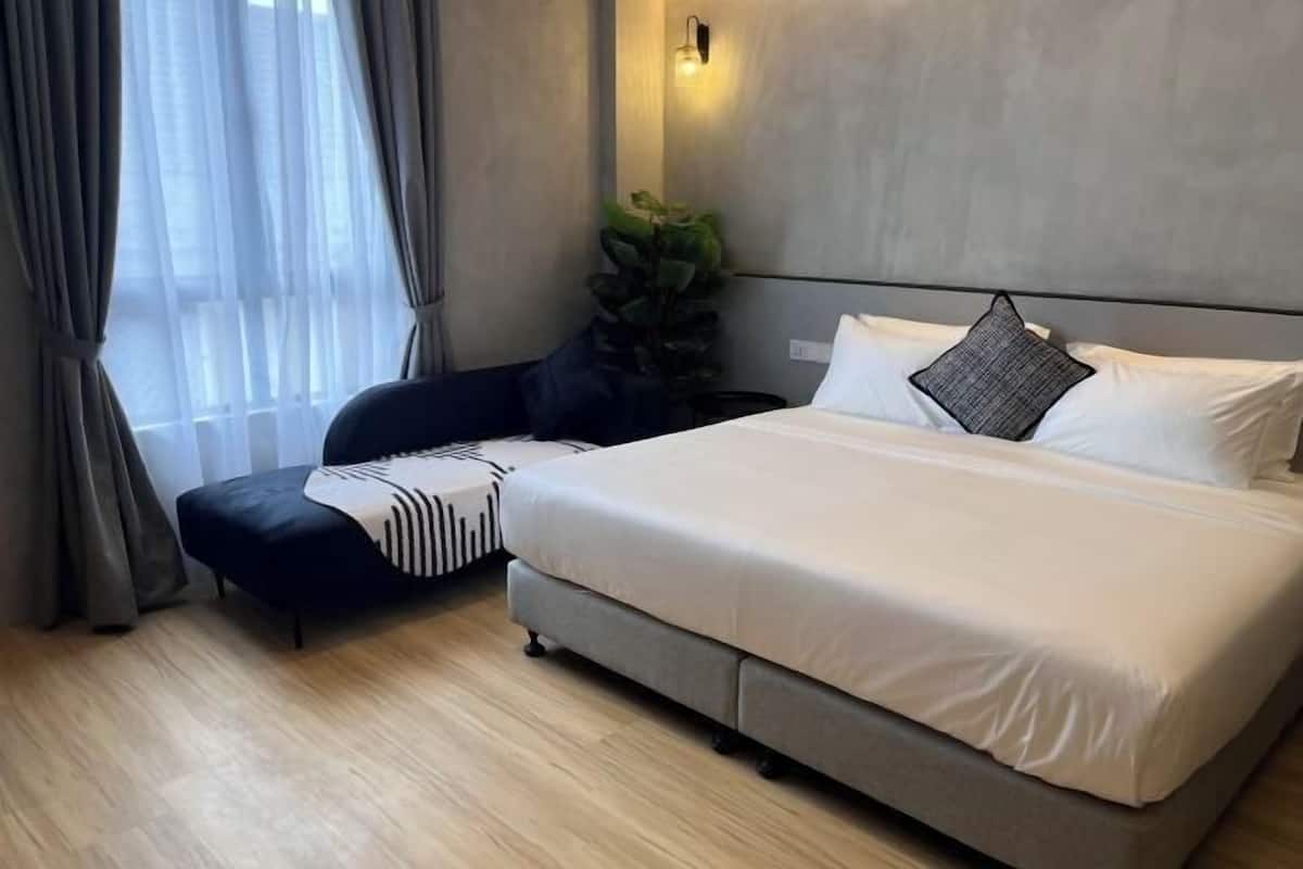 1 chambre, bureau, espace de travail pour ordinateur portable