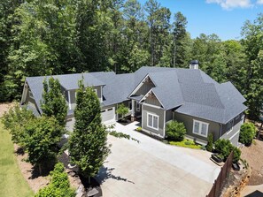 Exterior - LakeHome On The Water, LUXURY Sleeps 18, Pool, Dock, Beach, Close To Clemson (West Union)