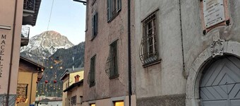 Brown Dolomyte Apartment
