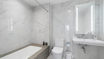 Handdoeken, zeep, shampoo, toiletpapier