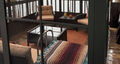 Renovated Little Wolf Winter Special-book 3, get 1 night free, lakefront!