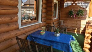 House | Outdoor dining - Exclusive Holiday log Cabin in Dankerode (Harzgerode)