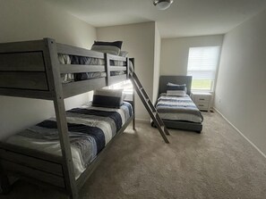 4 Schlafzimmer, kostenloses WLAN, Bettwäsche