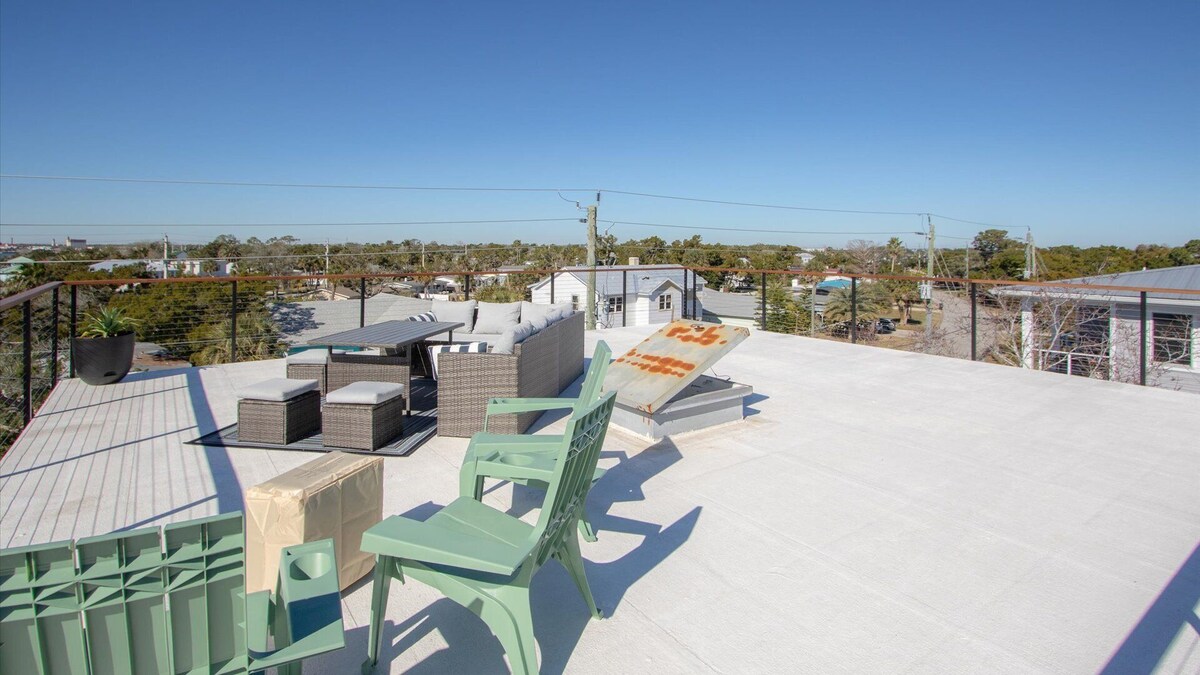 Photo 37 of Private Rooftop 5 Minutes to the Beach & DownTown