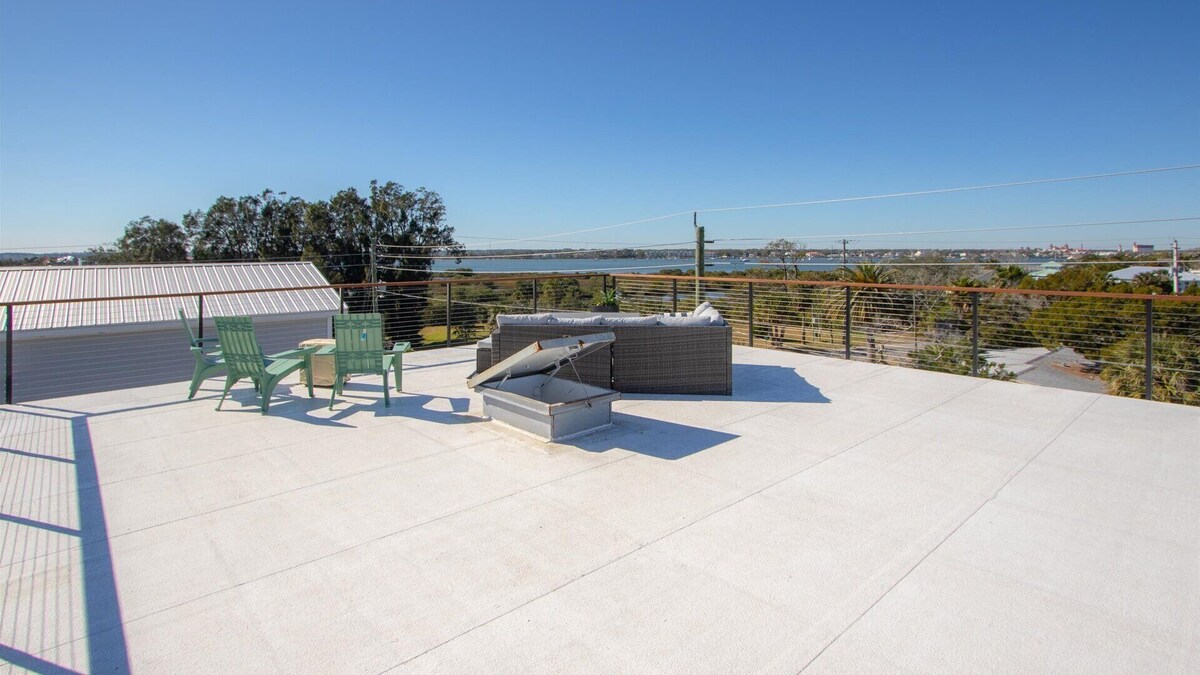 Photo 38 of Private Rooftop 5 Minutes to the Beach & DownTown