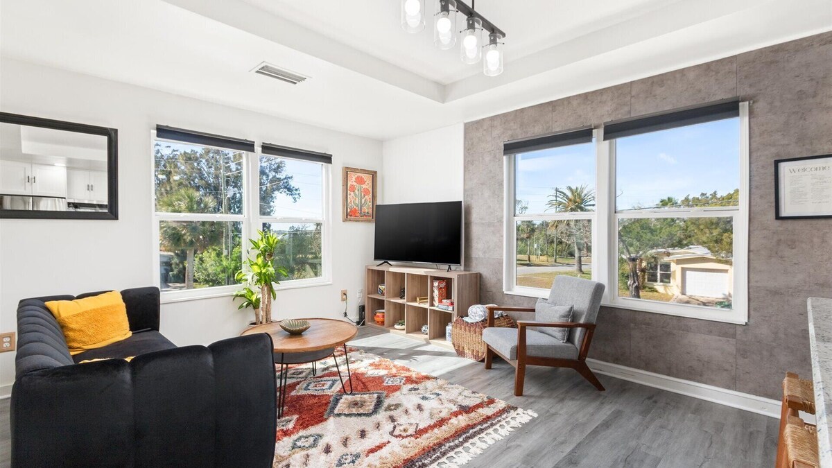 Photo 8 of Private Rooftop 5 Minutes to the Beach & DownTown