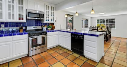 Beautiful Santa Clarita Oasis