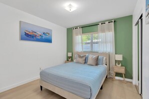 2 bedrooms, iron/ironing board, WiFi, bed sheets