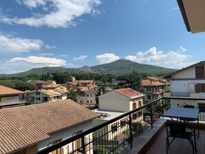 Outdoor dining - Cozy apartment 2 steps from Rome finely renovated and equipped (Marino)