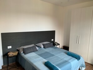 1 bedroom, iron/ironing board, WiFi, bed sheets - Cozy apartment 2 steps from Rome finely renovated and equipped (Marino)