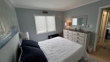 3 bedrooms, iron/ironing board, WiFi