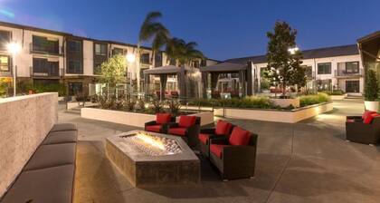 Anton 1101 Escape: 1BR w/ Pool, Gym & Family Comfort