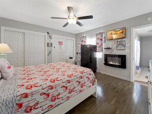 1 chambre, fer et planche à repasser, Wi-Fi, draps fournis