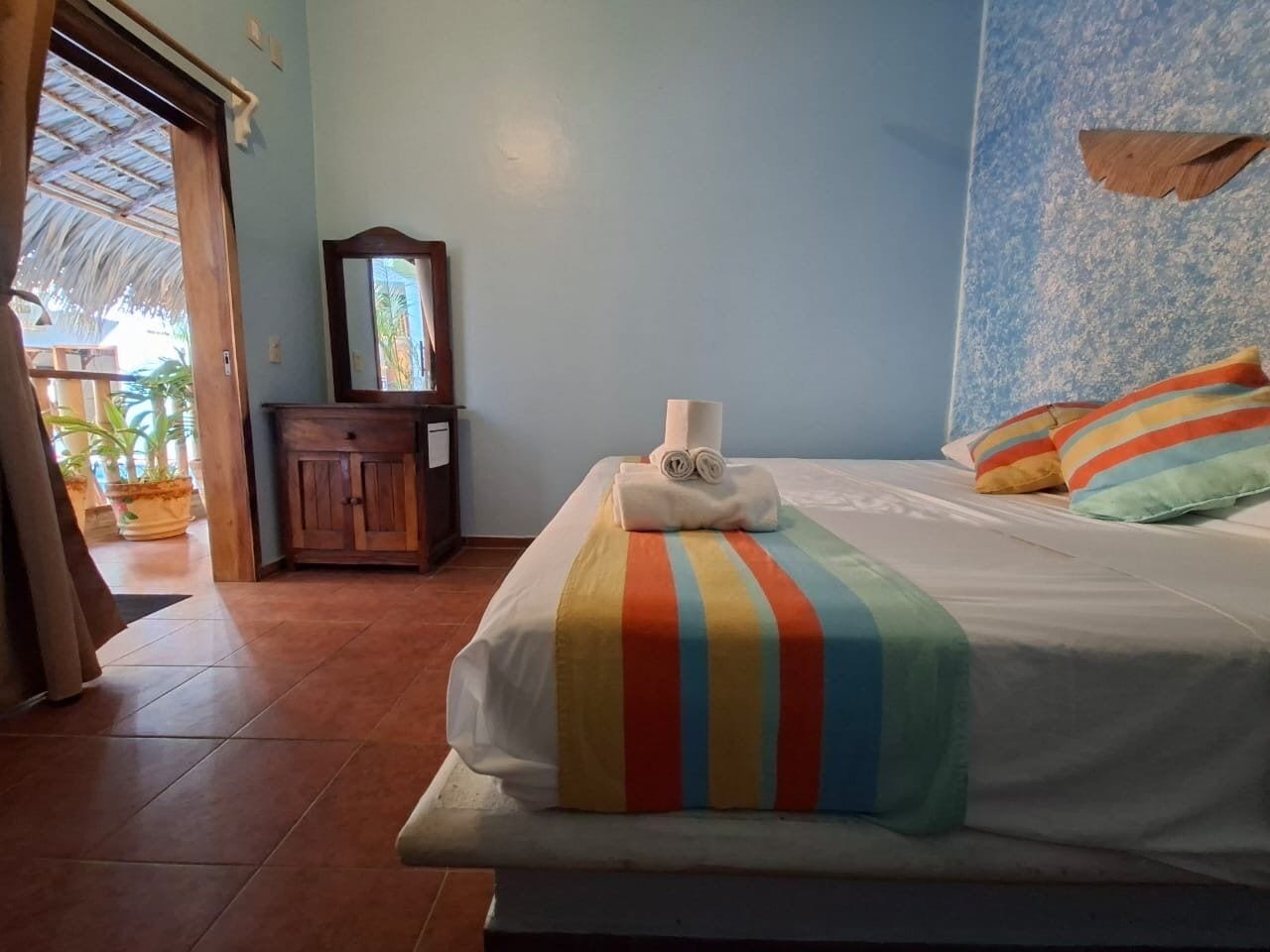 Standard Double Room Single Use, Pool View | Hypo-allergenic bedding, pillow-top beds, minibar, desk