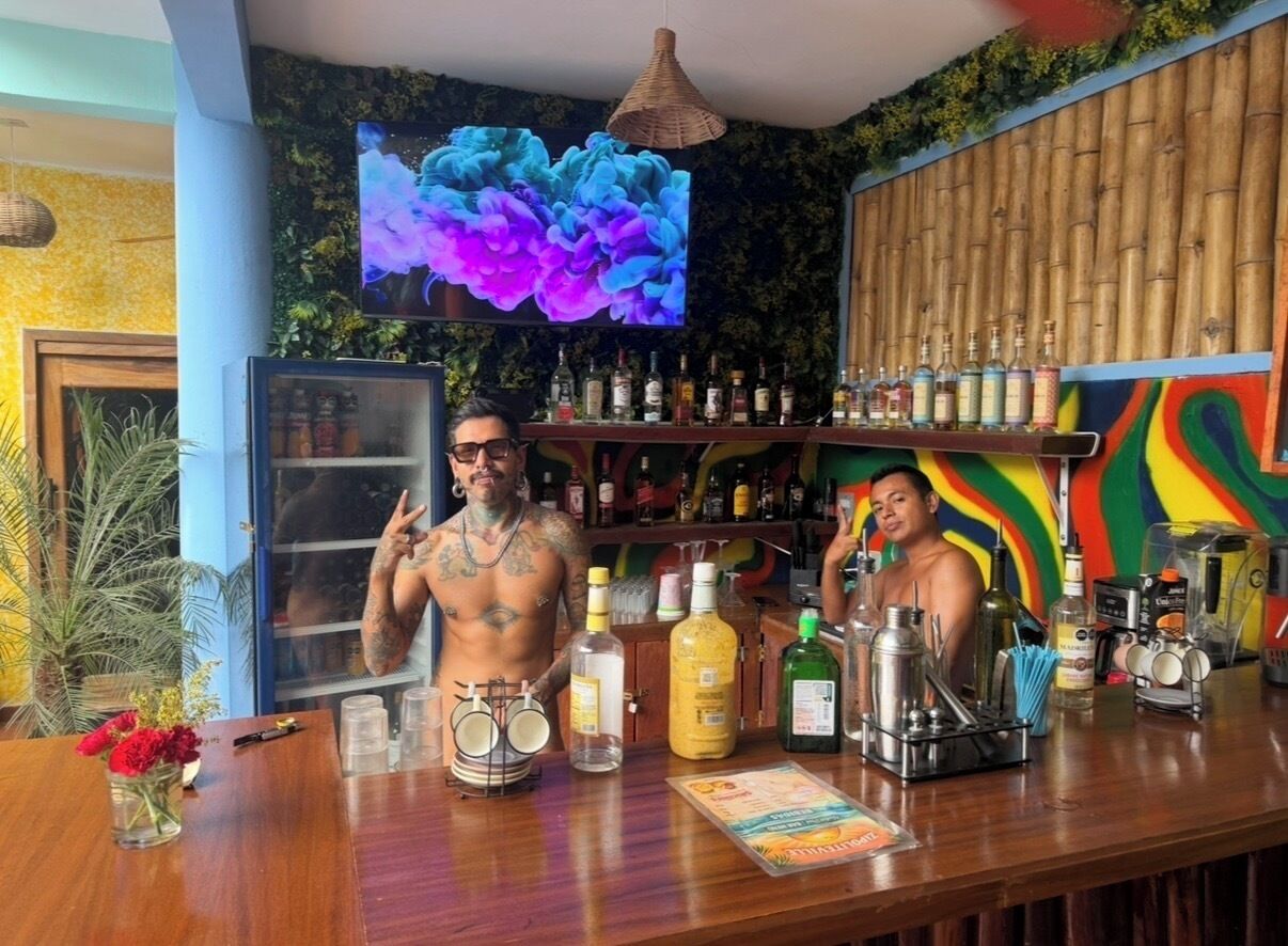 Bar junto a la alberca