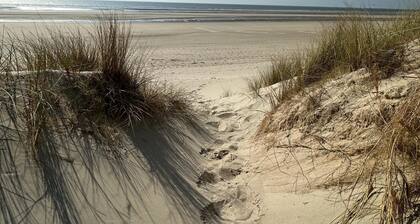 Elegant studio nestled in the heart of Etaples