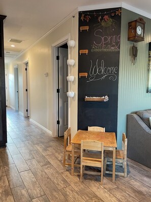 Dining - Fun Family-Friendly Summer Home- 3BR, Backyard play, 5 min. to beach (Arroyo Grande)