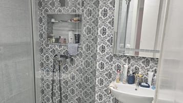 Towels, soap, toilet paper