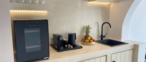 2 bedrooms, premium bedding, memory-foam beds, in-room safe