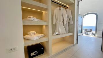 2 bedrooms, premium bedding, memory-foam beds, in-room safe