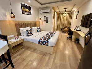 1 slaapkamer, een strijkplank/strijkijzer, wifi, beddengoed